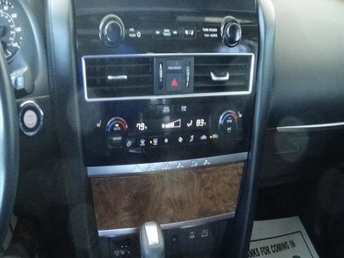 Used 2022 Nissan Armada SL w/ Captain's Chairs Package image 30