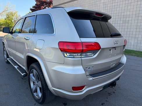 Used 2014 Jeep Grand Cherokee Overland AWD/4WD image 7