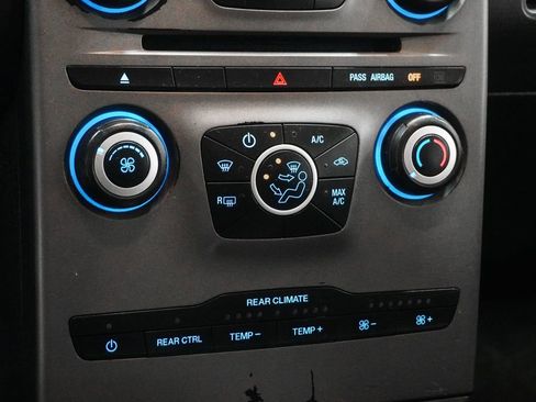 Used 2014 Ford Flex SE image 25