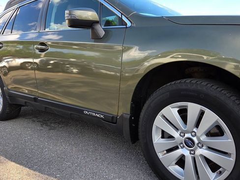 Used 2016 Subaru Outback 2.5i Premium AWD/4WD image 17
