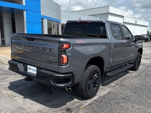 Used 2021 Chevrolet Silverado 1500 Custom Trail Boss w/ LPO, Dark Essentials Package AWD/4WD image 13