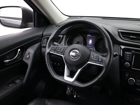 Used 2020 Nissan Rogue SL FWD image 35