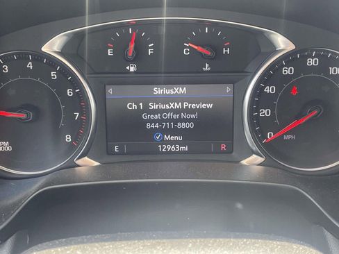 Used 2025 Chevrolet Blazer LT AWD/4WD image 23