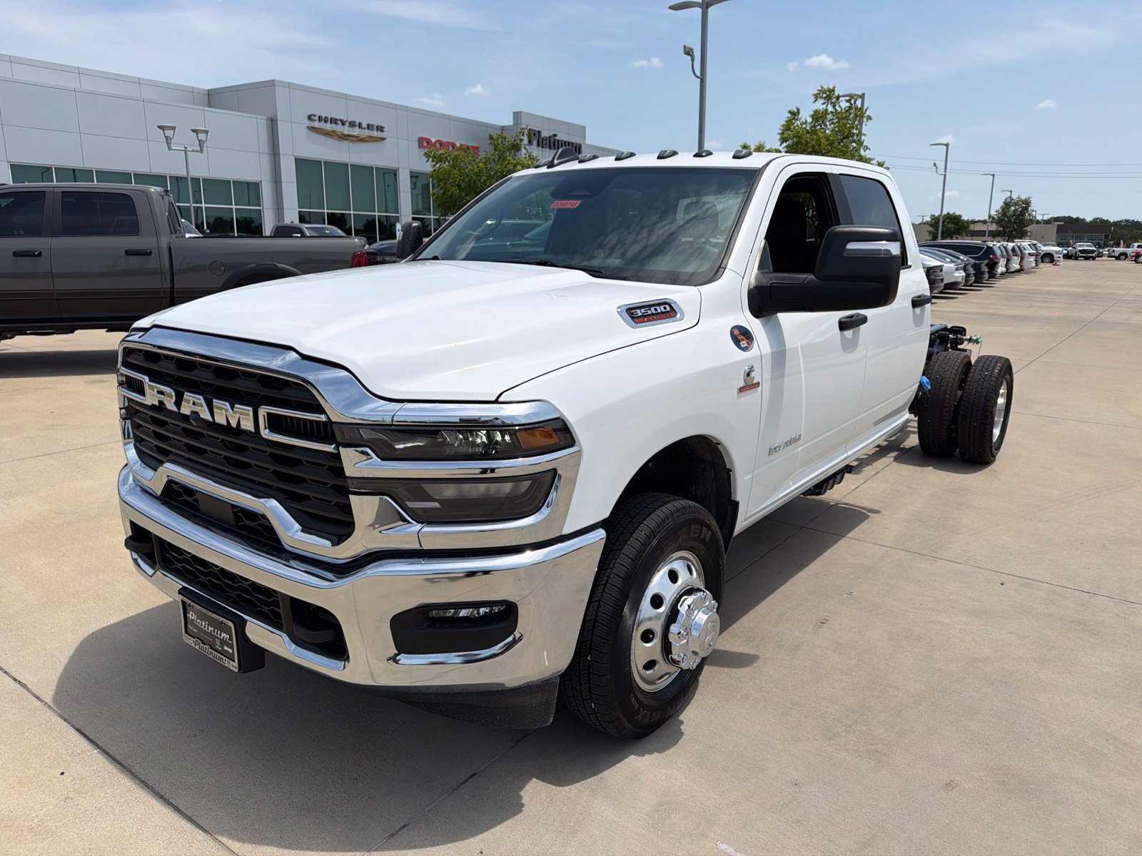 New 2026 RAM 3500 Big Horn AWD/4WD image 9