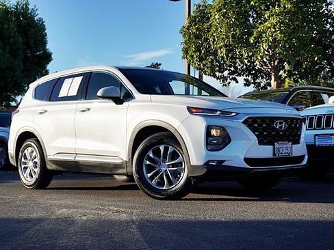Used 2020 Hyundai Santa Fe SEL image 2