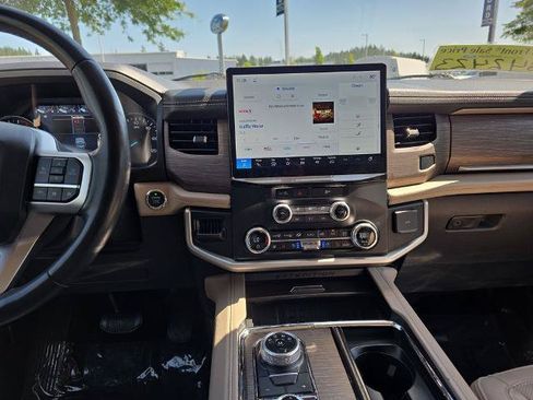 Certified 2024 Ford Expedition Limited AWD/4WD image 25