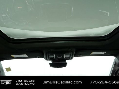 Used 2023 Chevrolet Suburban High Country w/ Premium Package 2 image 20