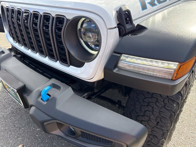 Used 2024 Jeep Wrangler Unlimited Rubicon 4xe w/ Technology Group AWD/4WD image 31