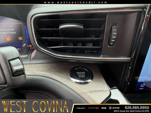 Used 2024 Ford Explorer Platinum w/ Technology Package AWD/4WD image 20