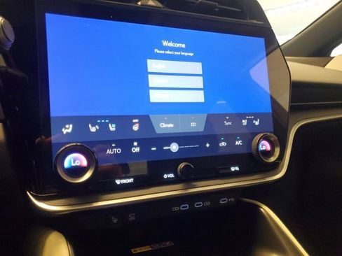 Used 2023 Lexus RZ 450e Premium image 32