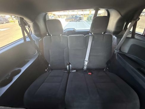 Used 2017 Dodge Grand Caravan SE FWD image 58