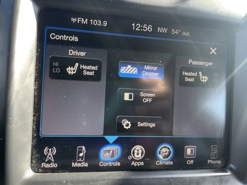 Used 2015 Chrysler 300 S image 21