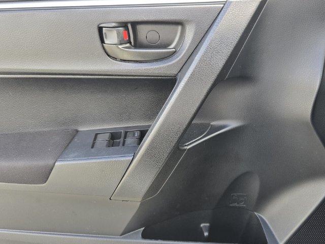 Used 2016 Toyota Corolla L FWD image 25
