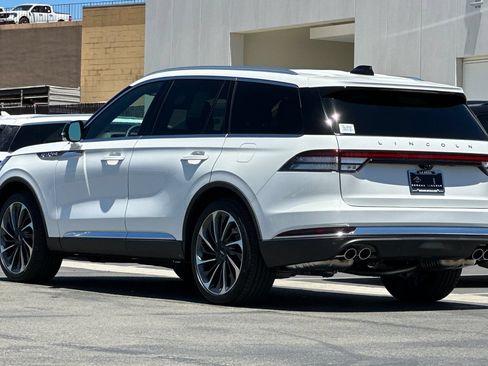 New 2026 Lincoln Aviator Reserve w/ Illumination Package RWD image 5