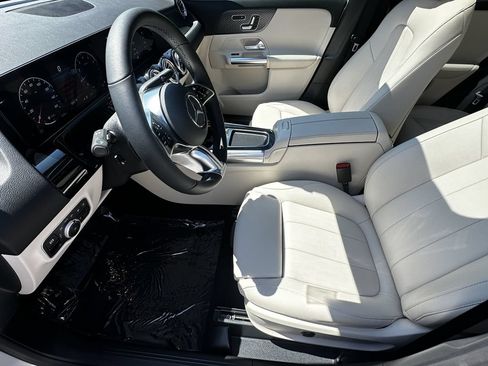 Certified 2026 Mercedes-Benz GLA 250 4MATIC w/ Midnight Edition image 10