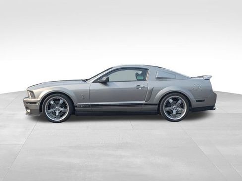 Used 2009 Ford Mustang Shelby GT500 RWD image 4