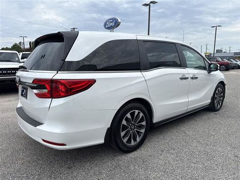 Used 2023 Honda Odyssey EX-L image 3