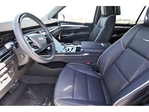 New 2026 Cadillac Escalade ESV Sport w/ Touring Package image 6