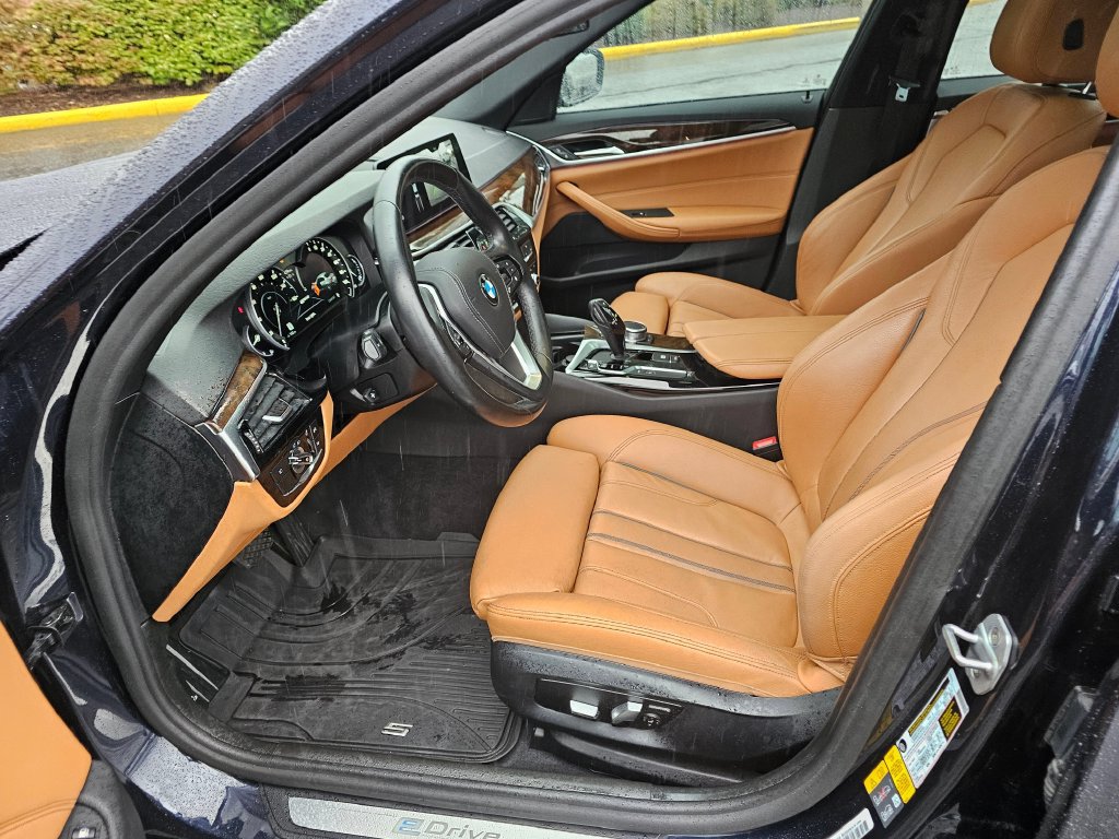 Used 2018 BMW 530e RWD image 23