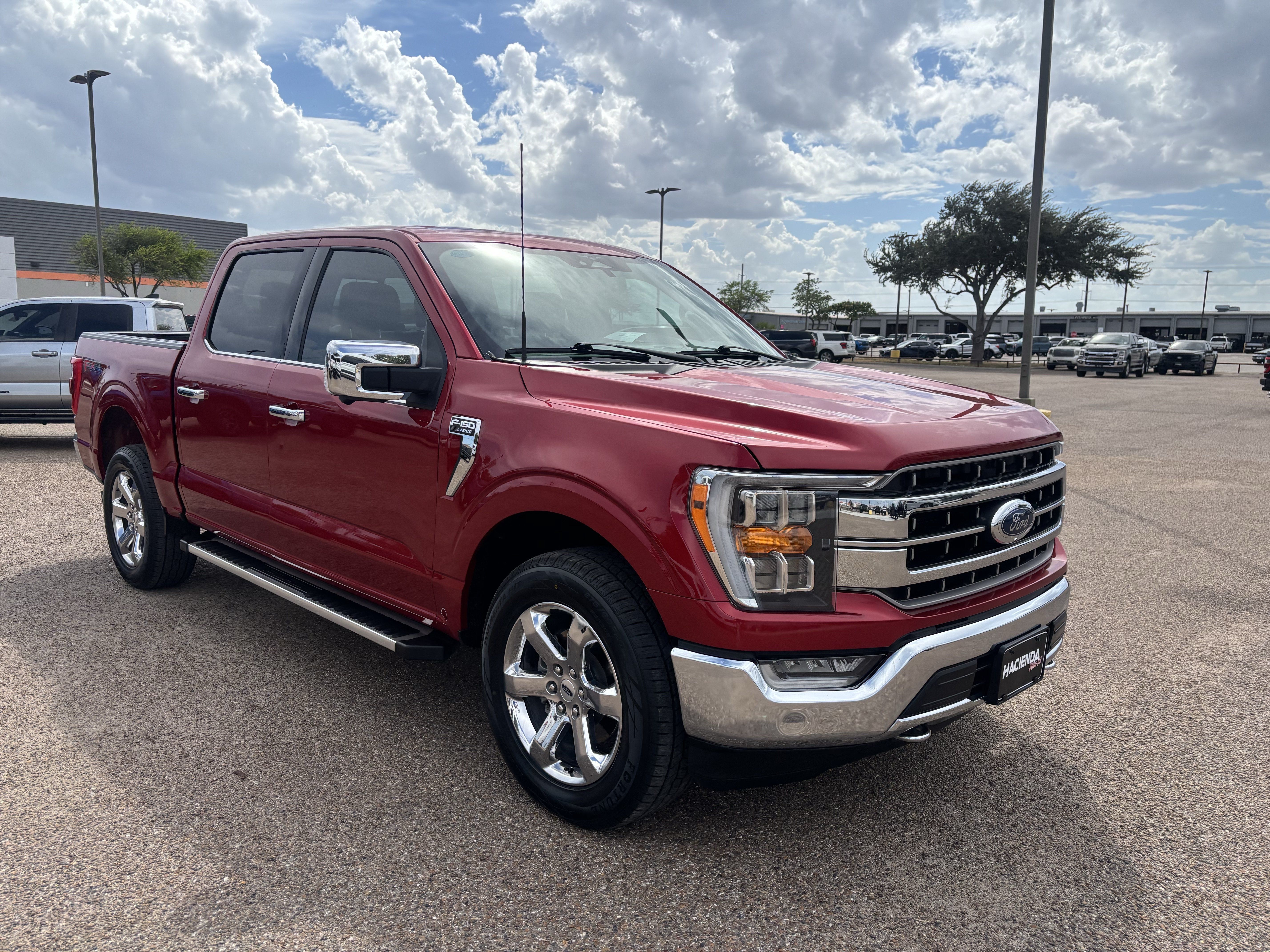 Certified 2023 Ford F150 Lariat w/ Trailer Tow Package AWD/4WD image 5