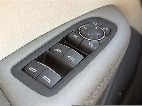 New 2025 Cadillac XT6 Premium Luxury image 25