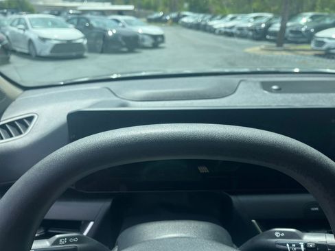 Used 2025 Kia K4 LXS image 30