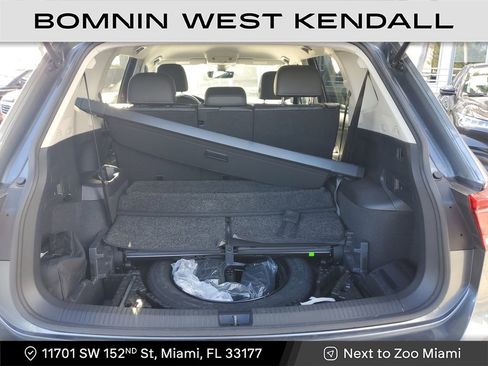 Used 2022 Volkswagen Tiguan SE image 12
