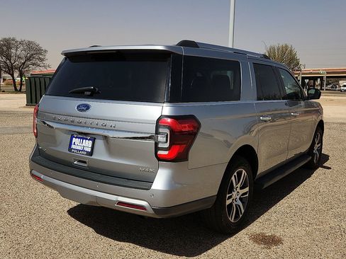 Used 2024 Ford Expedition Max Limited image 3