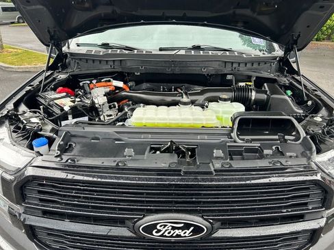 Used 2025 Ford F150 Platinum w/ Equipment Group 702A High AWD/4WD image 29