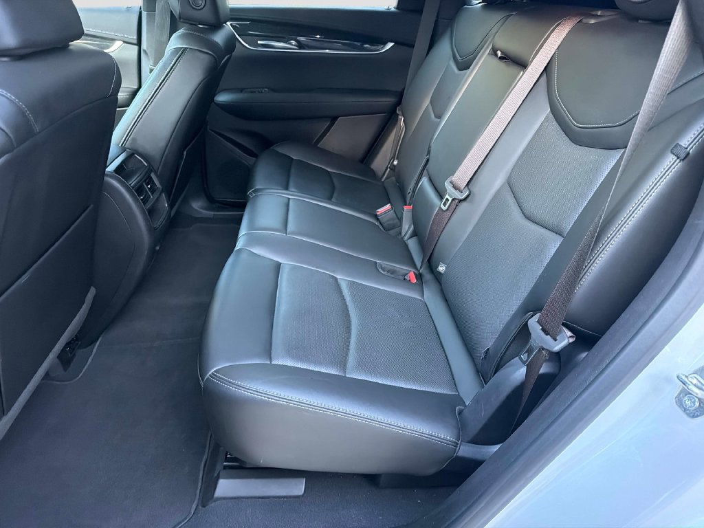 Used 2022 Cadillac XT5 Premium Luxury FWD image 14