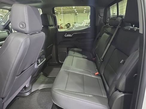 New 2026 GMC Sierra 1500 SLT w/ SLT Premium Plus Package AWD/4WD image 14