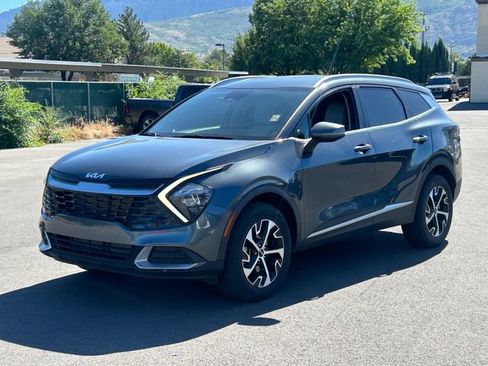 Used 2023 Kia Sportage EX AWD/4WD image 9