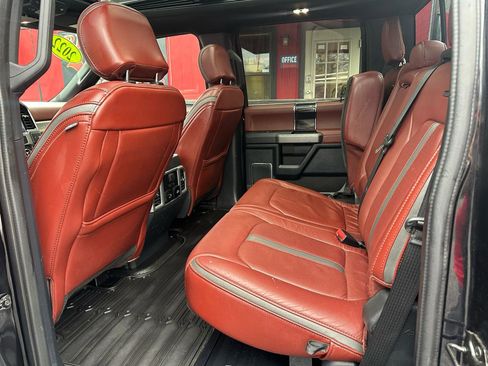 Used 2022 Ford F250 Platinum image 28