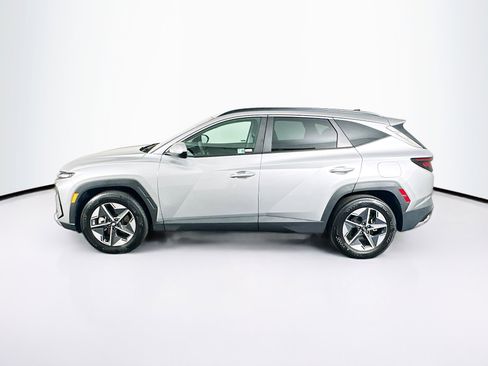 Used 2025 Hyundai Tucson SEL FWD image 4