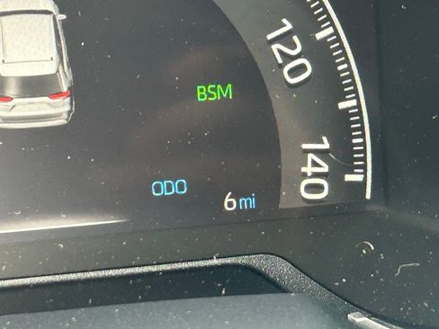 Used 2025 Toyota RAV4 XLE image 22