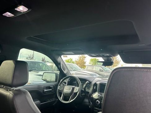 Used 2019 GMC Sierra 1500 AT4 w/ AT4 Premium Package AWD/4WD image 9