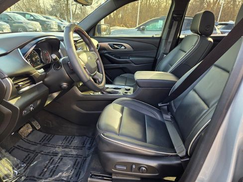 Used 2022 Chevrolet Traverse Premier w/ Redline Edition image 24
