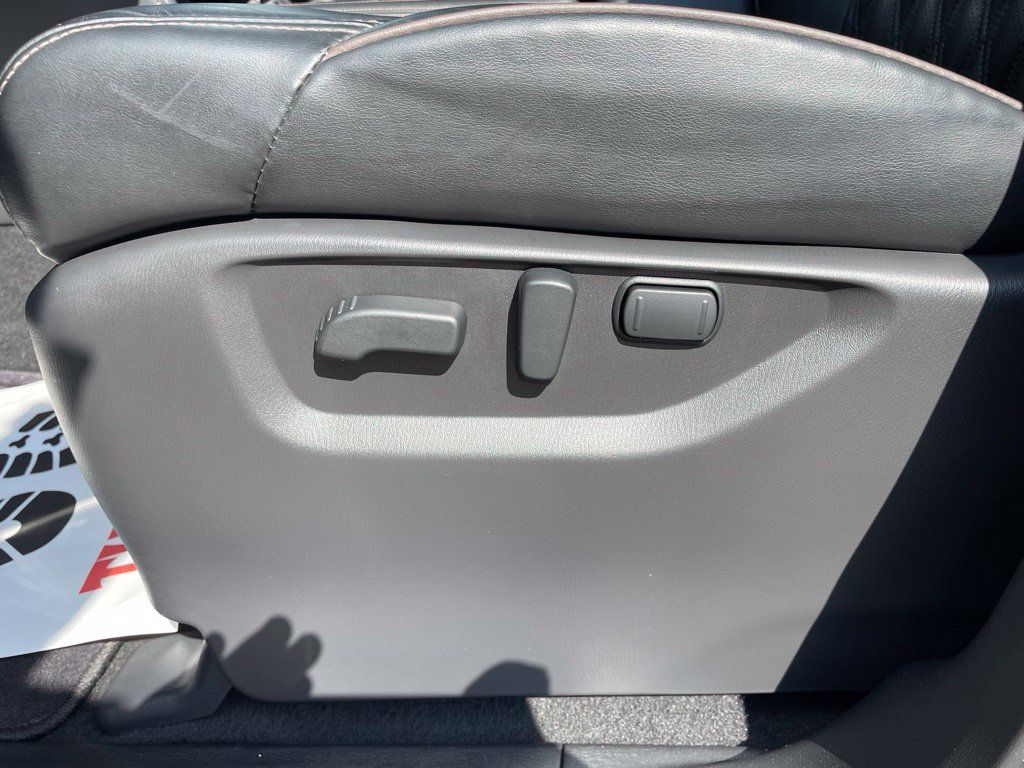 Used 2021 Nissan Armada Platinum RWD image 14