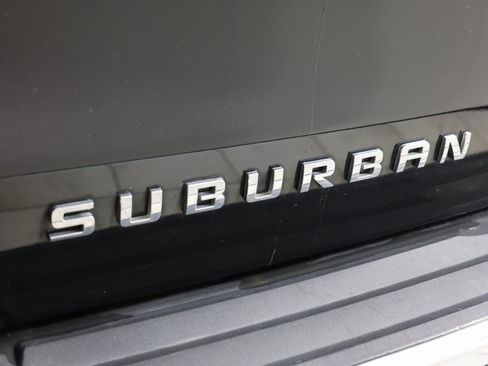 Used 2019 Chevrolet Suburban Premier AWD/4WD image 48