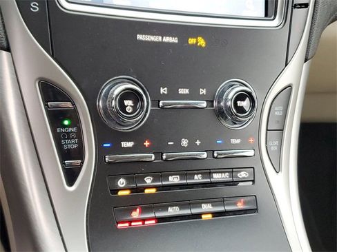 Used 2020 Lincoln Nautilus Premier w/ Equipment Group 101A image 19