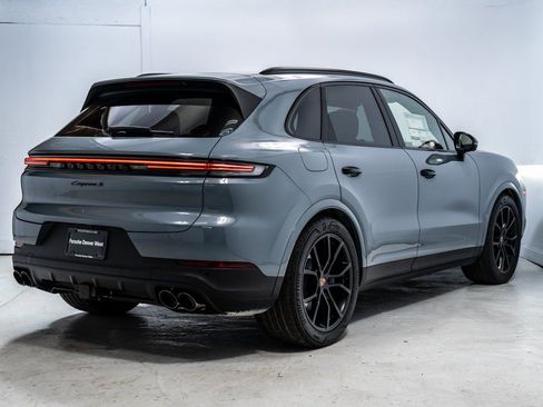 New 2026 Porsche Cayenne S image 7