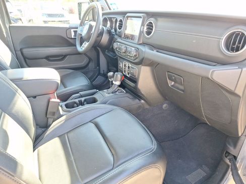 Used 2023 Jeep Wrangler Sahara w/ Cold Weather Group image 36