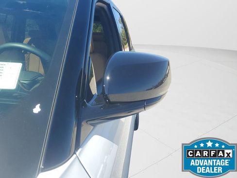 Used 2025 Jeep Grand Cherokee Summit image 13