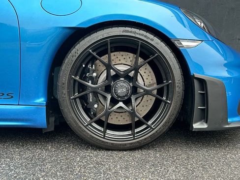Certified 2025 Porsche 718 Cayman GT4 RS image 14