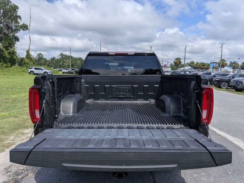 Used 2025 GMC Sierra 1500 SLT RWD image 12
