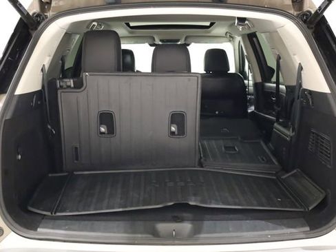 Used 2024 Nissan Pathfinder Platinum image 34