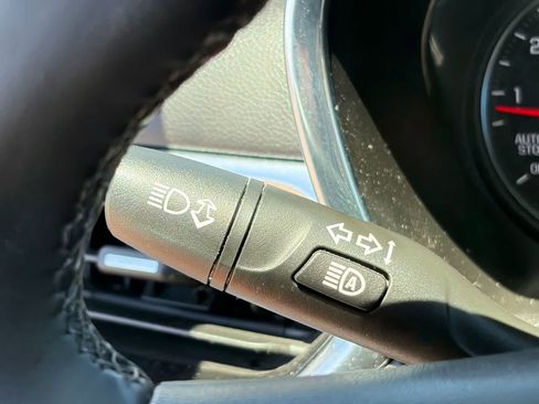 Used 2023 Chevrolet Equinox LT FWD image 12