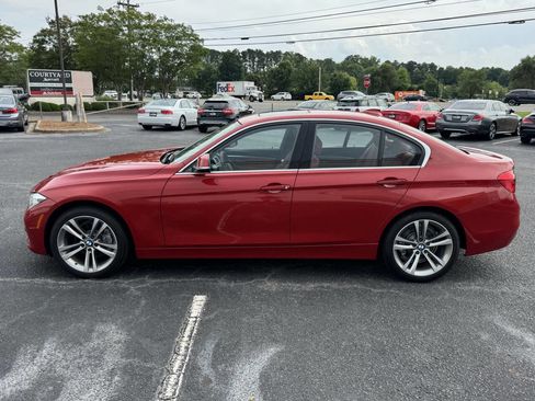 Used 2018 BMW 330i Sedan w/ Premium Package RWD image 4
