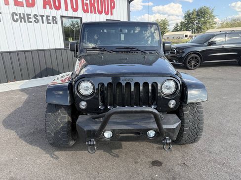 Used 2017 Jeep Wrangler Sport AWD/4WD image 3