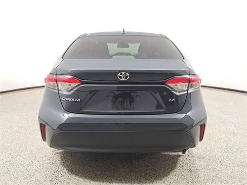 Used 2025 Toyota Corolla LE image 6